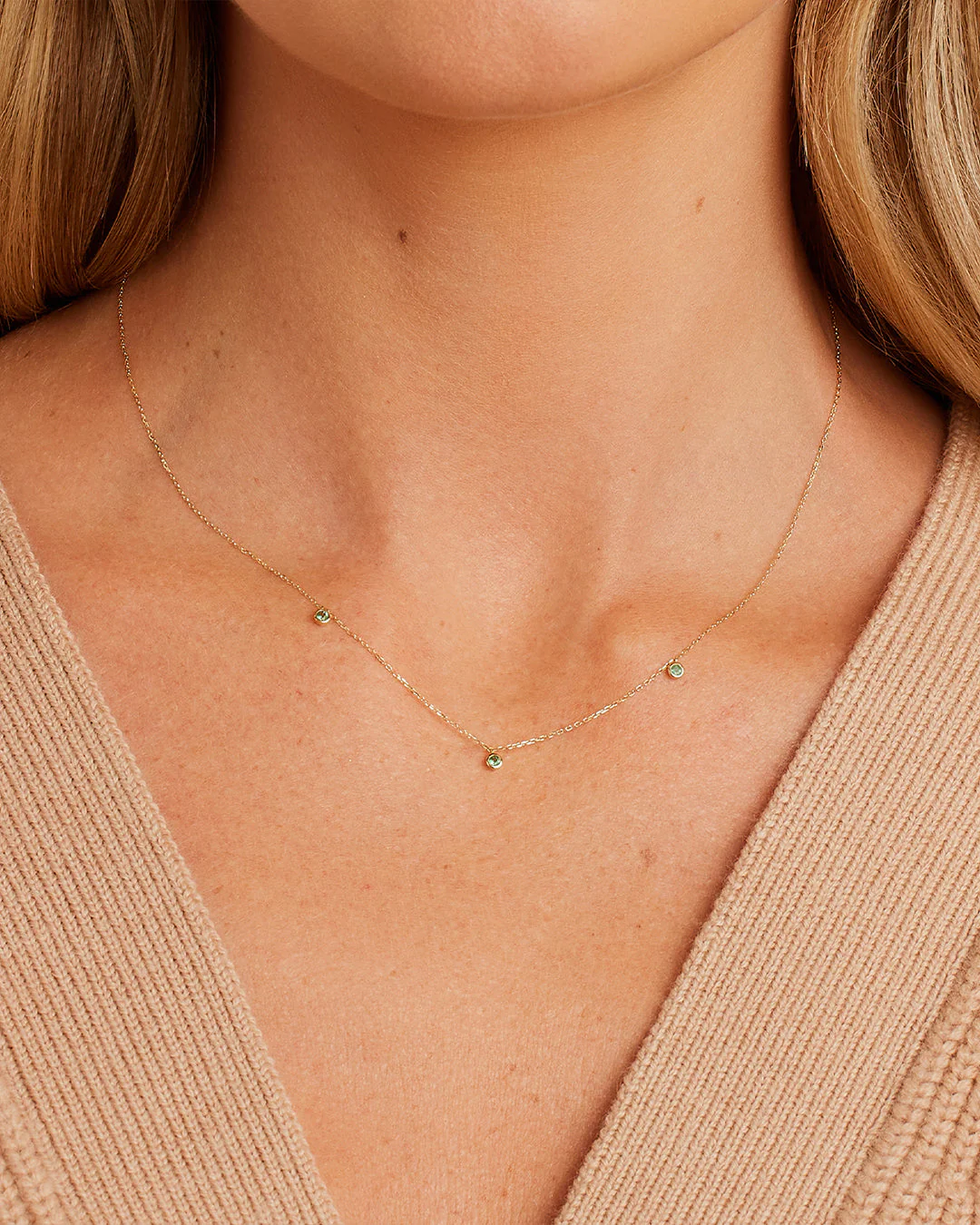 Classic Emerald Trio Necklace - Image 2
