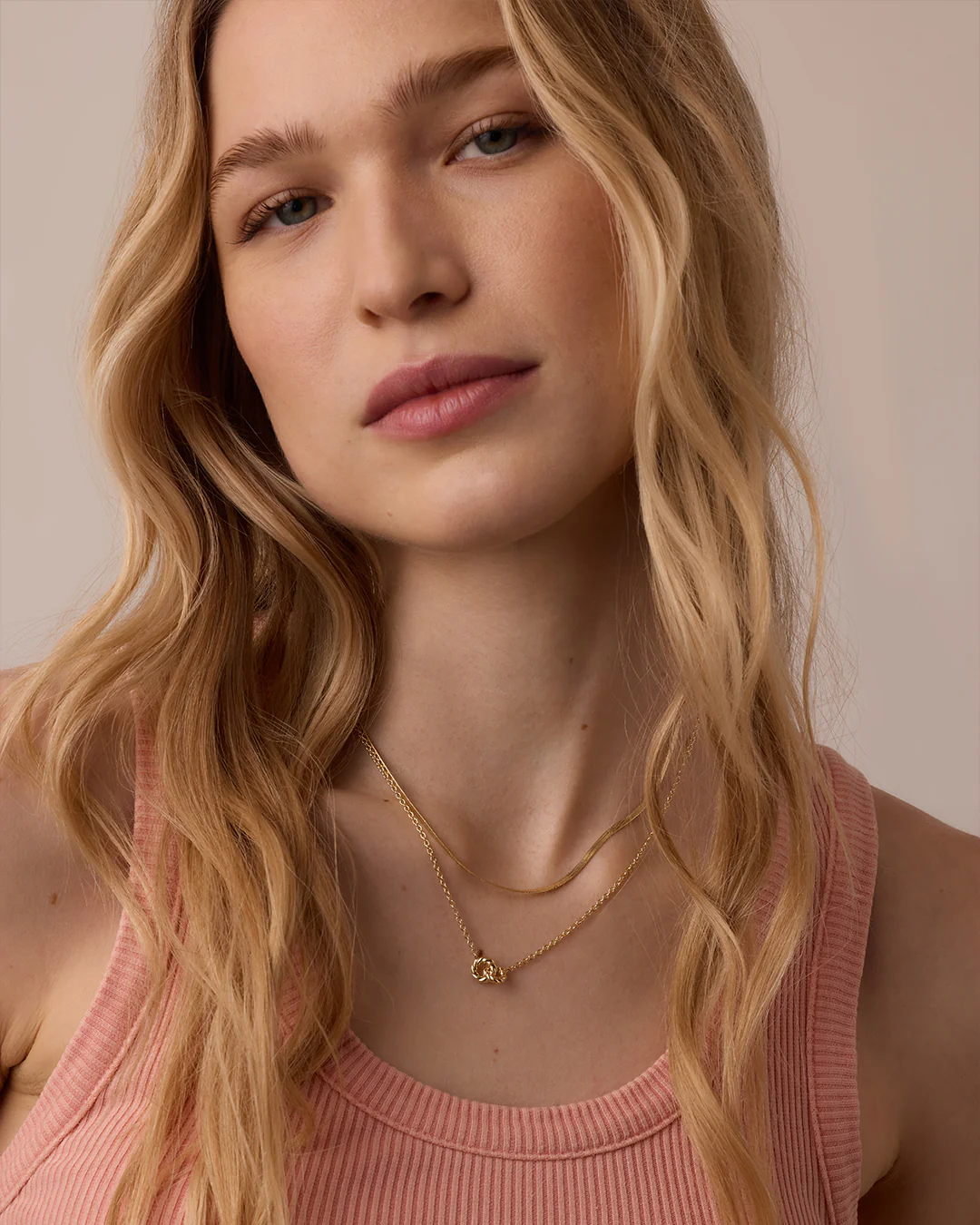 Crew Interlocking Necklace - Image 3