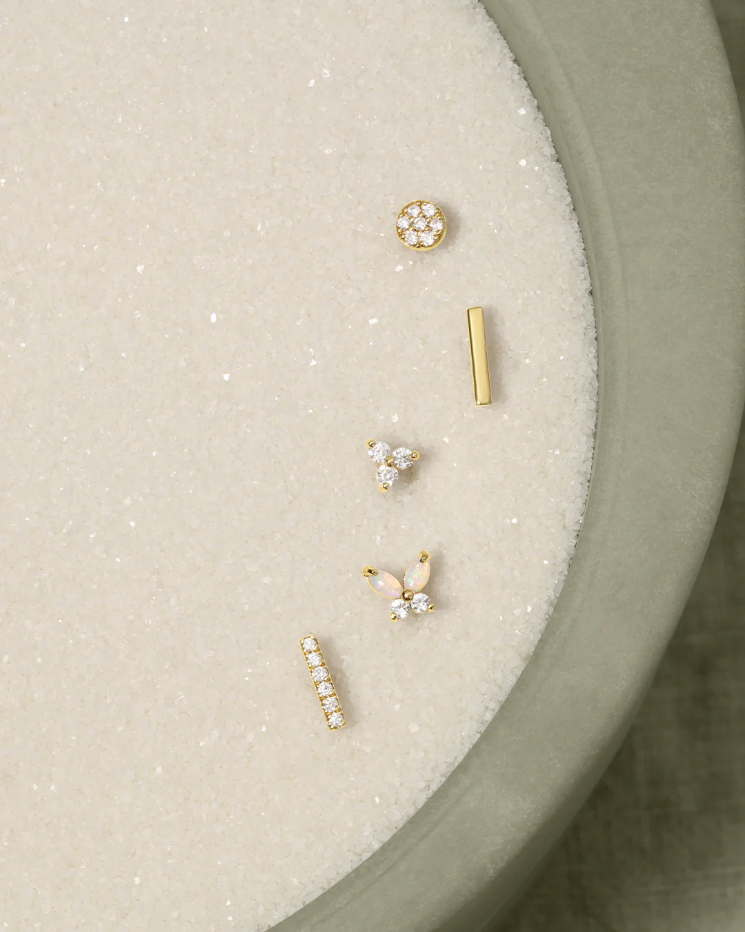 Diamond Pavé Bar Flat Back Single Stud - Image 4