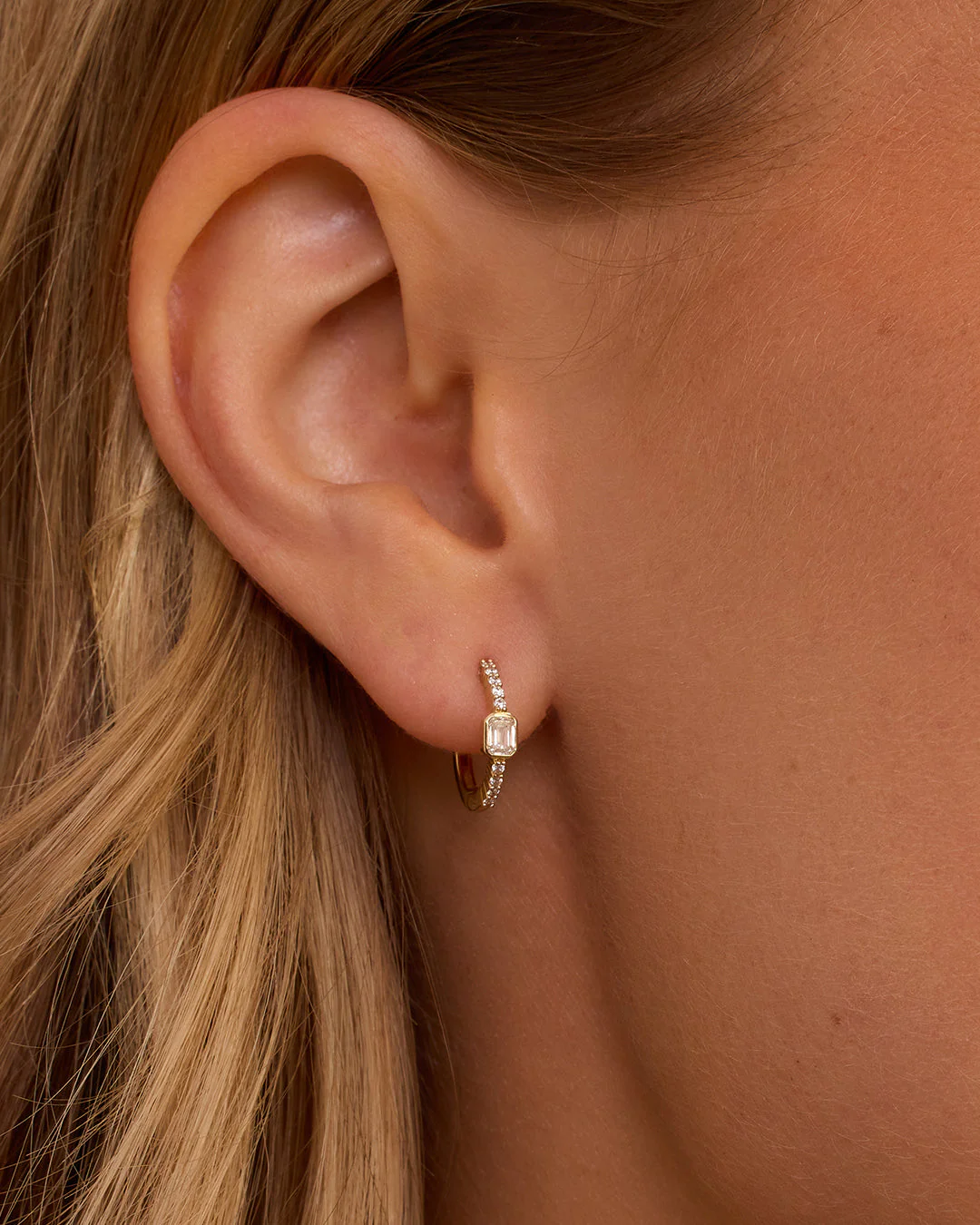 Lab Grown Diamond Emerald Single Huggie - Image 2