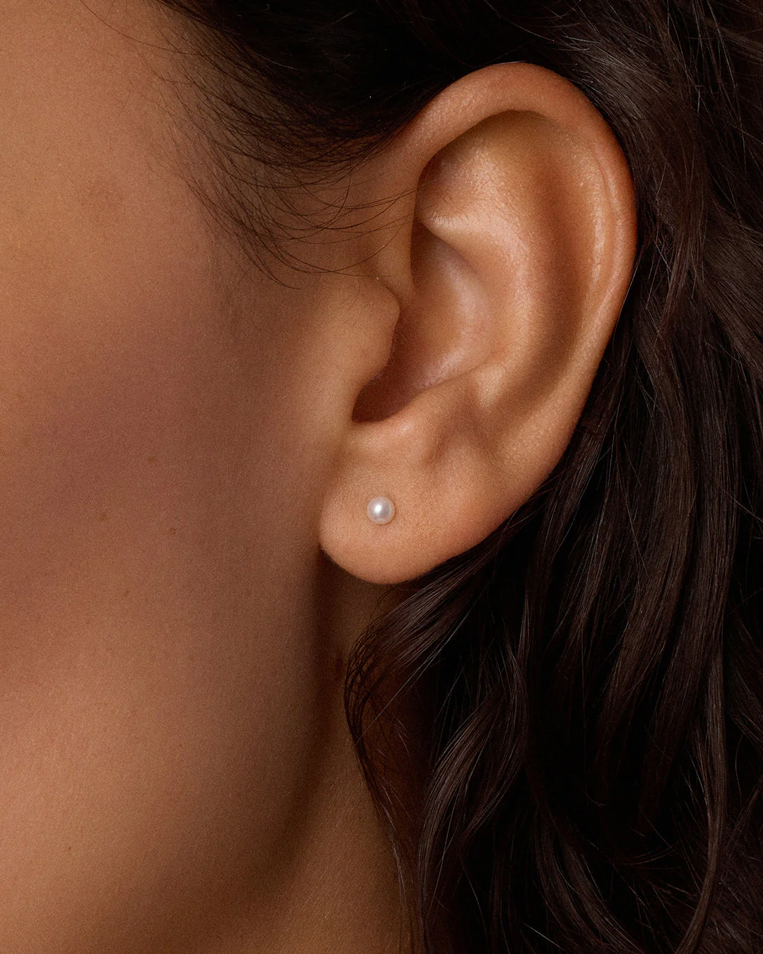Pearl Flat Back Studs - Image 2